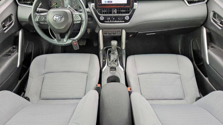 Toyota COROLLA CROSS  2024