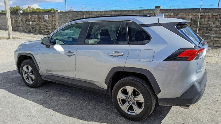 Toyota RAV4  2023