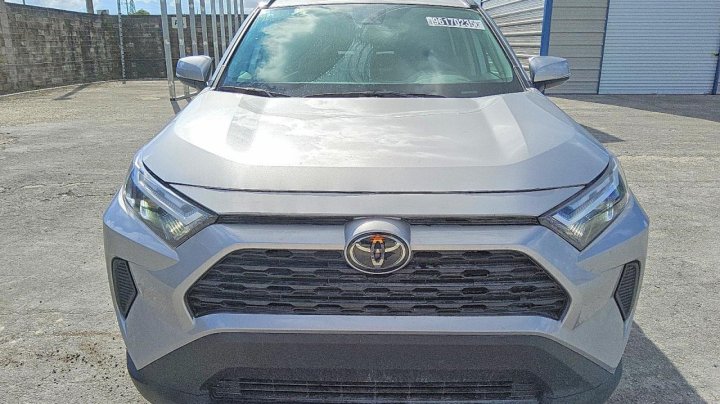 Toyota RAV4  2023