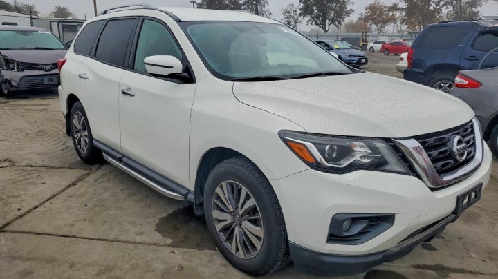 Nissan Pathfinder  2019