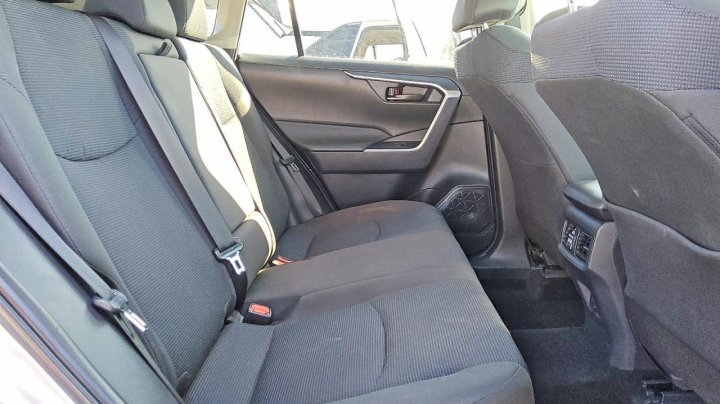 Toyota RAV4  2025