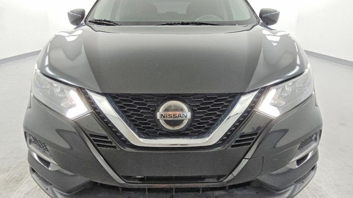 Nissan Rogue Sport  2020