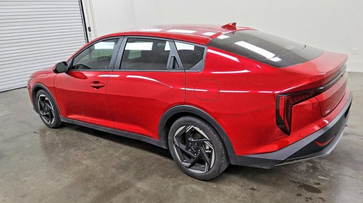 KIA K4  2025