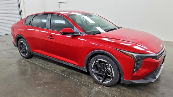 KIA K4  2025