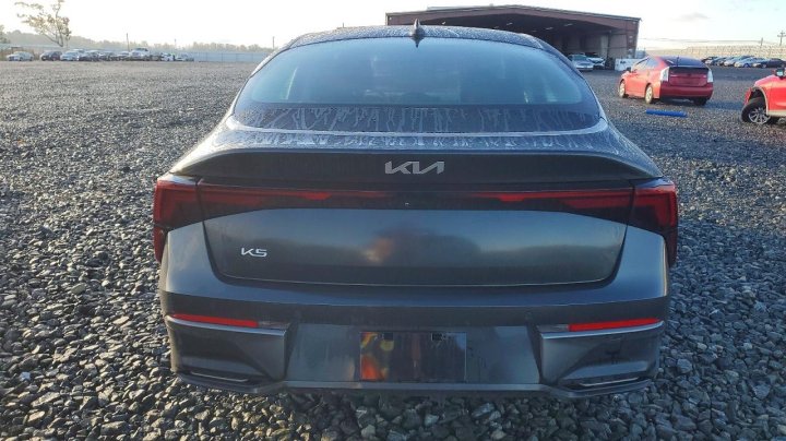KIA K5  2025