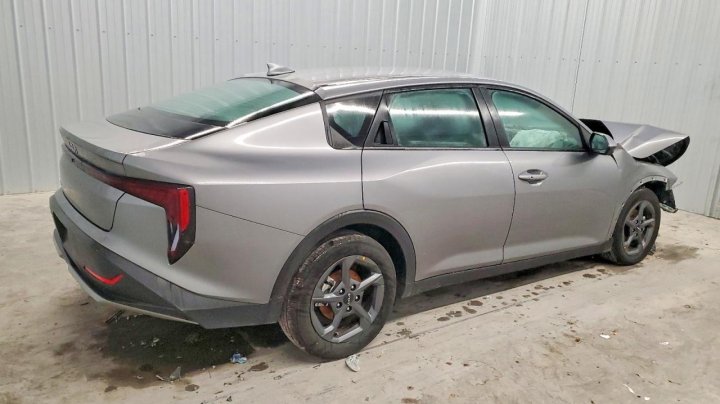 KIA K4  2025
