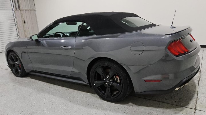 Ford MUSTANG  2021