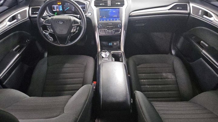Ford FUSION  2020