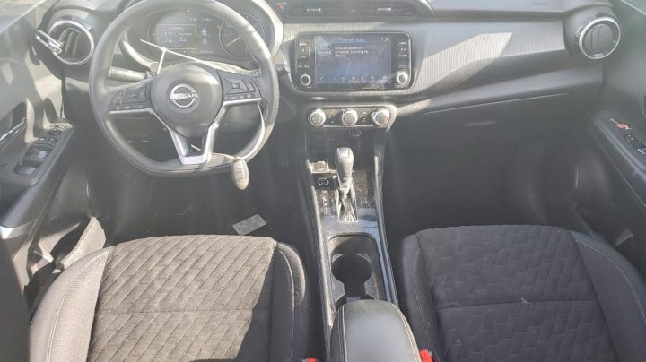 Nissan Kicks  2023