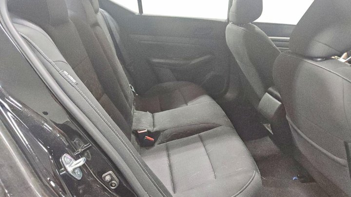 Nissan Altima  2023