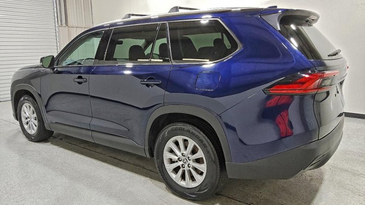 Toyota GRAND HIGHLANDER  2024
