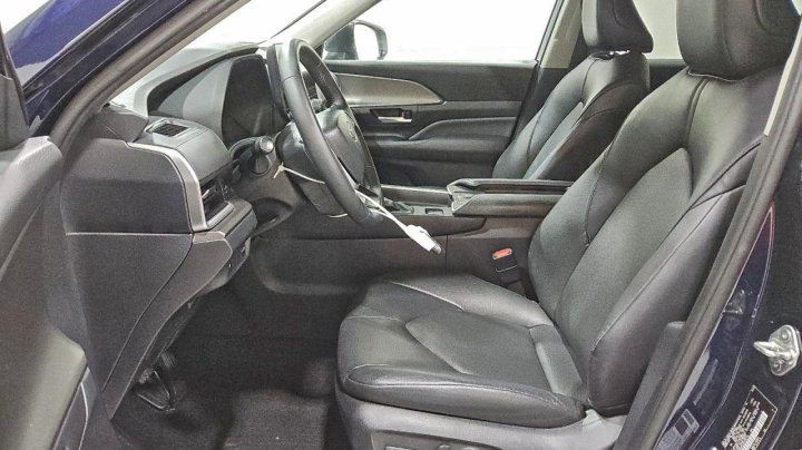 Toyota GRAND HIGHLANDER  2024