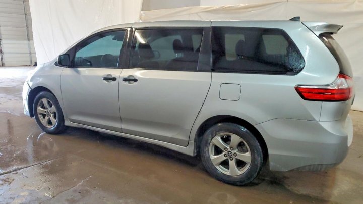 Toyota SIENNA  2020