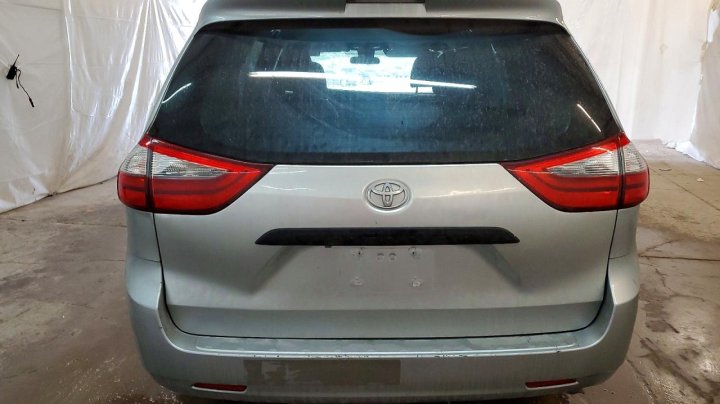 Toyota SIENNA  2020