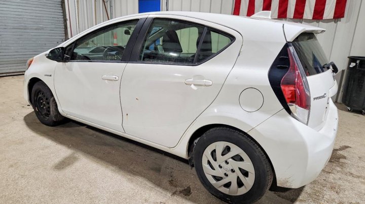 Toyota PRIUS C  2016