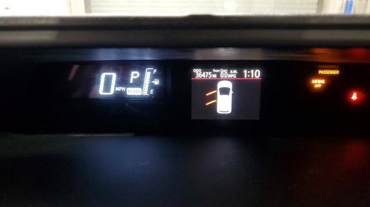 Toyota PRIUS C  2016