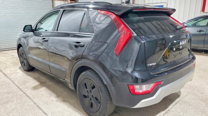 KIA NIRO  2023
