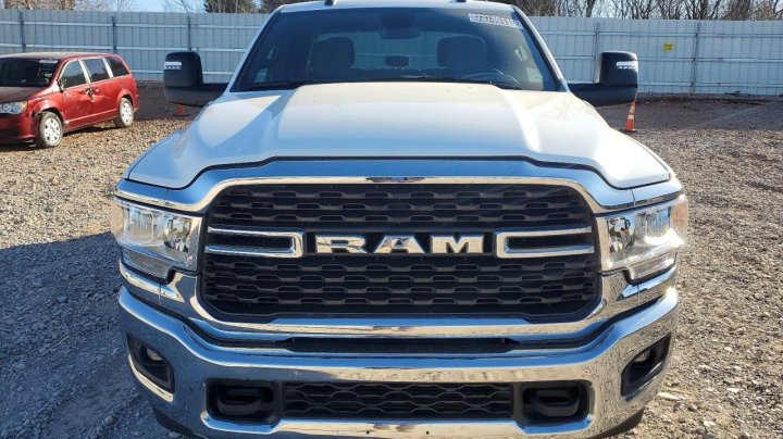 RAM 2500  2024