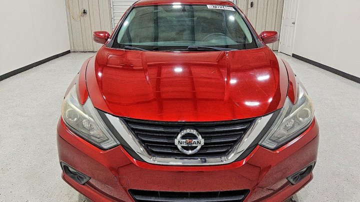 Nissan Altima  2018
