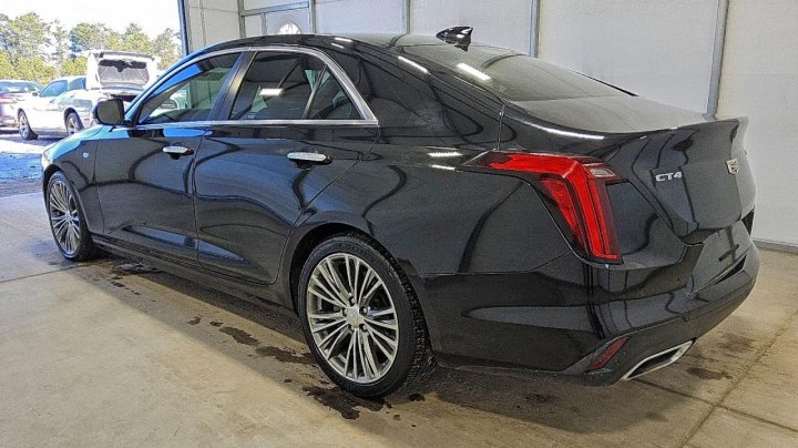 Cadillac CT4  2023