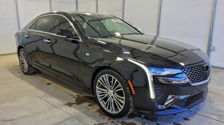 Cadillac CT4  2023