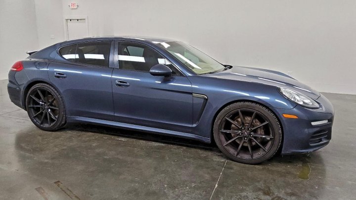 Porsche Panamera  2015