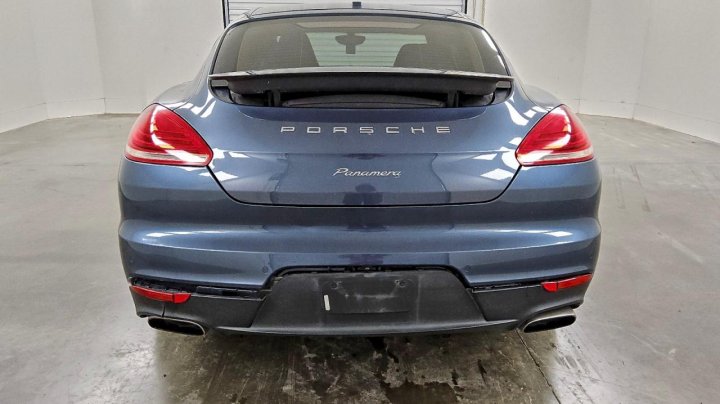 Porsche Panamera  2015