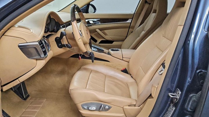 Porsche Panamera  2015