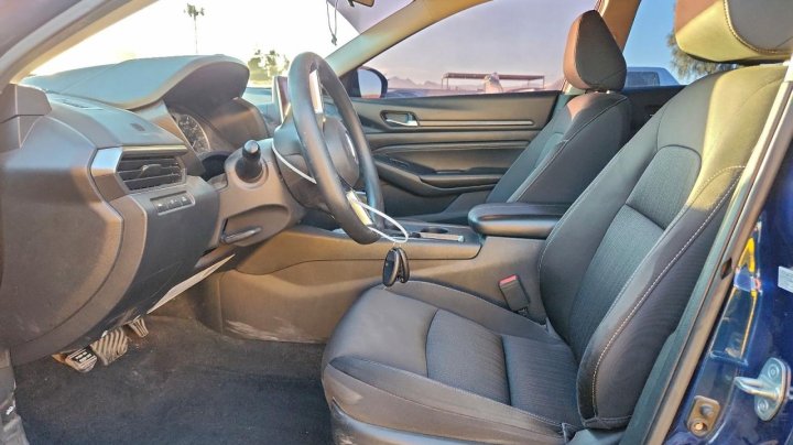 Nissan Altima  2020