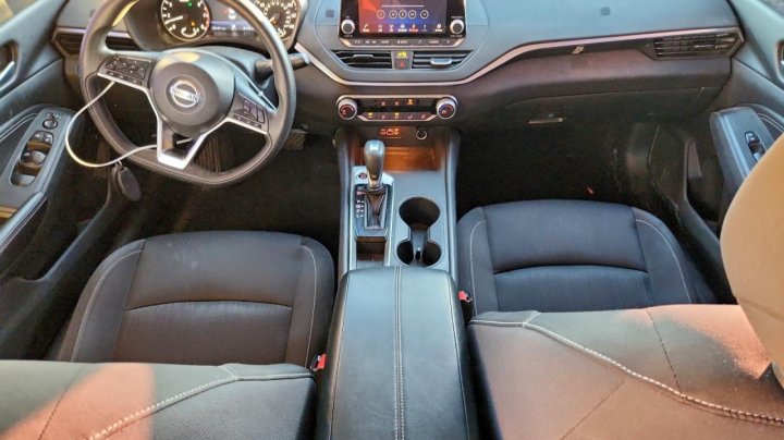 Nissan Altima  2020