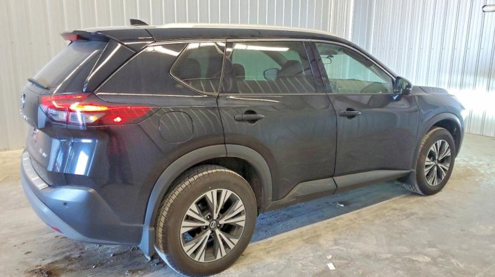 Nissan ROGUE  2021
