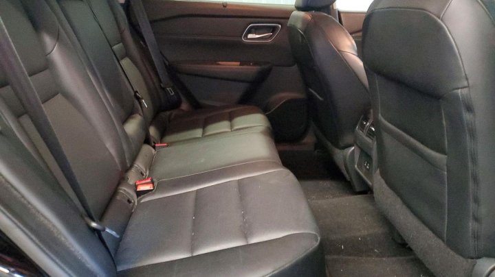 Nissan ROGUE  2021