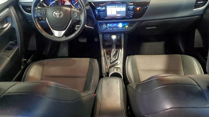 Toyota Corolla  2015