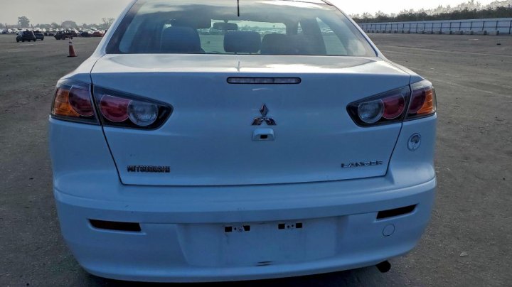 Mitsubishi Lancer  2017
