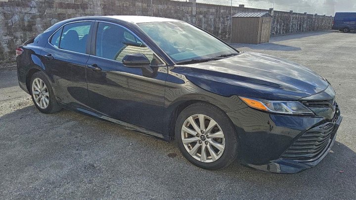 Toyota Camry  2019