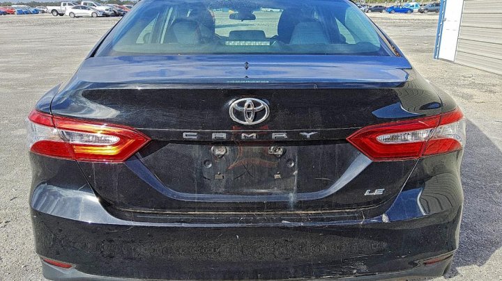 Toyota Camry  2019