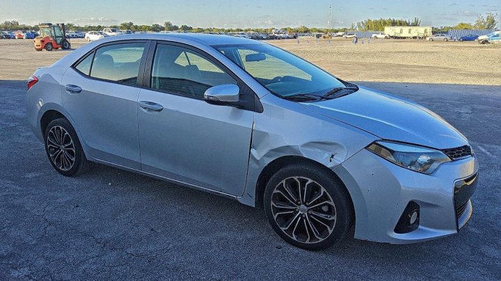 Toyota Corolla  2016