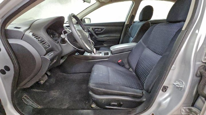 Nissan Altima  2016