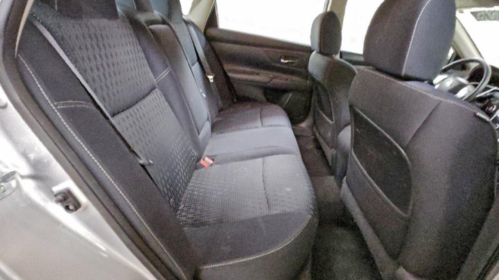 Nissan Altima  2016