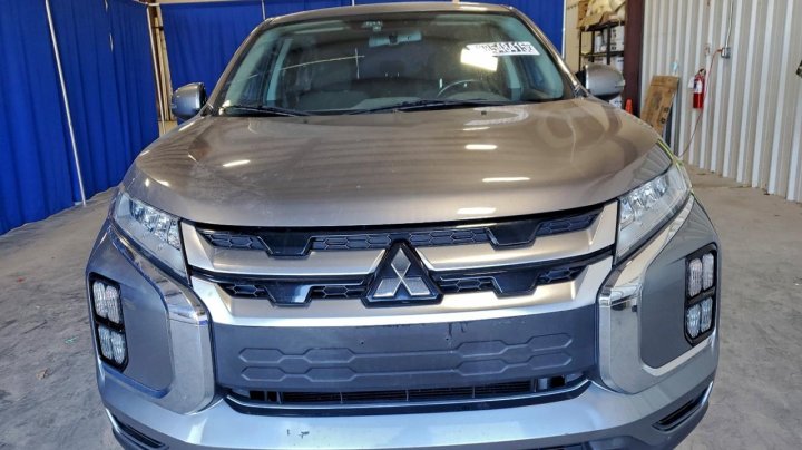 Mitsubishi OUTLANDER SPORT  2020