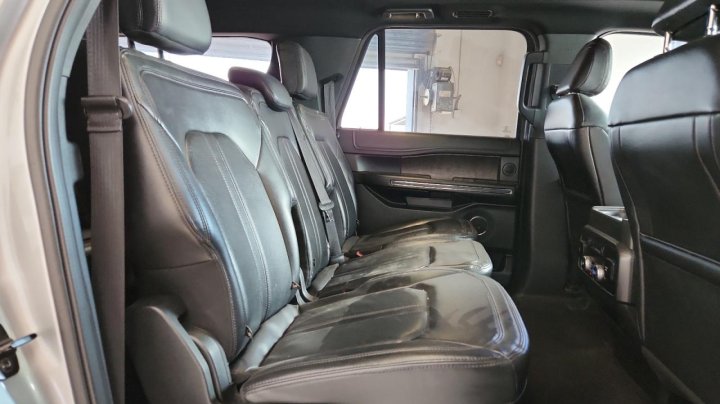 Ford EXPEDITION  2021