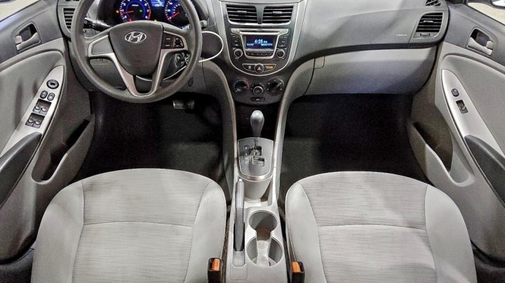 Hyundai ACCENT  2016