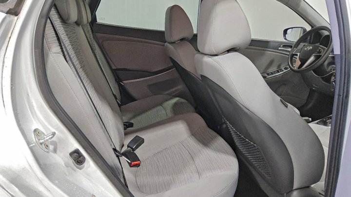 Hyundai ACCENT  2016