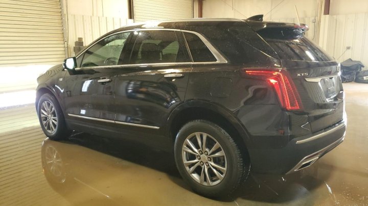 Cadillac XT5  2021