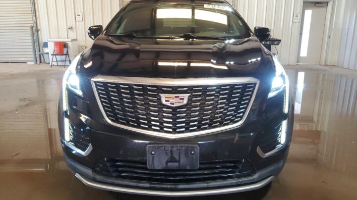 Cadillac XT5  2021