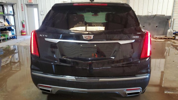Cadillac XT5  2021