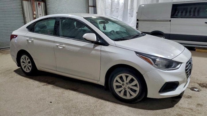 Hyundai ACCENT  2021