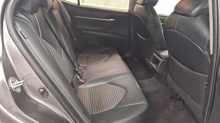 Toyota Camry  2019
