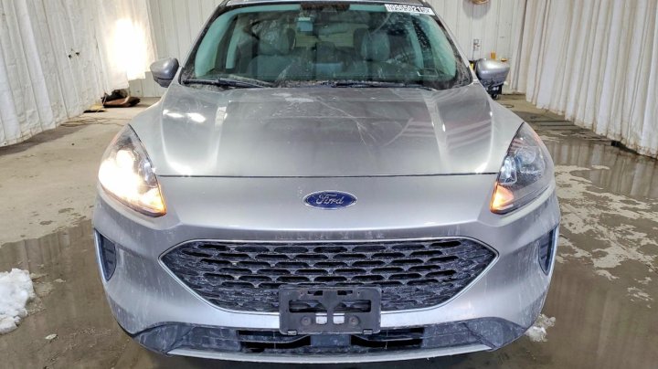 Ford Escape  2021
