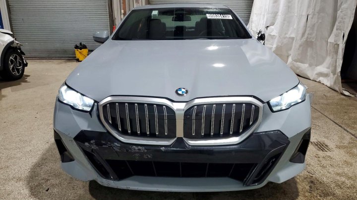 BMW 530  2026